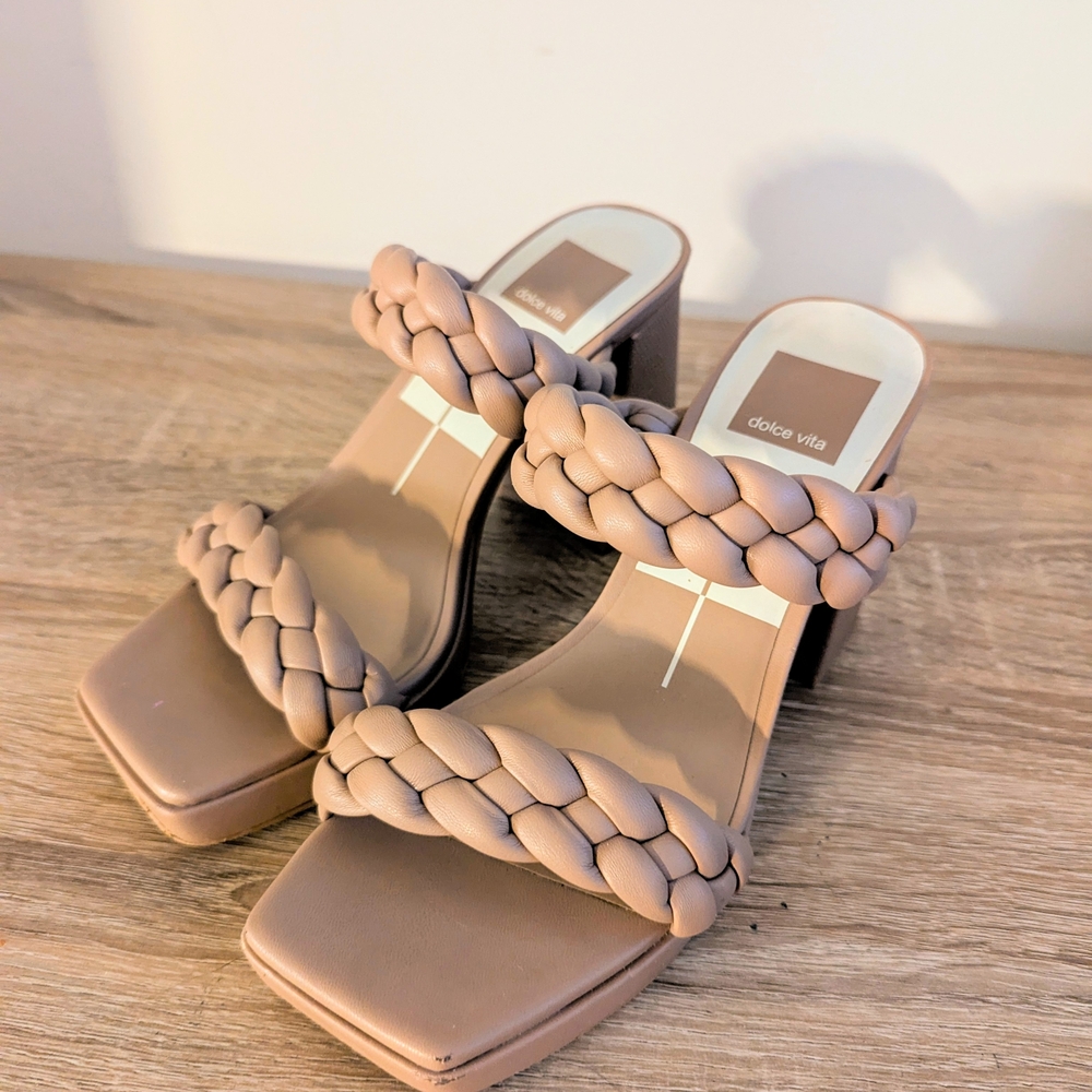 Dolce Vita Women's Tan Braided Sandals